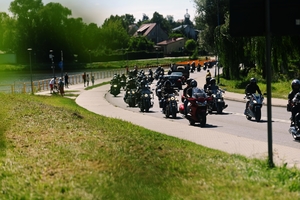 Parada motocykli na ulicy
