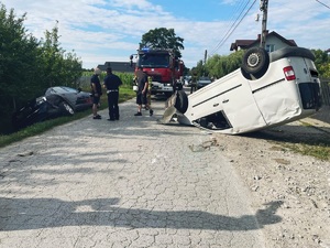 Policjanci podczas działań.