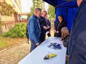 Rezerwiści na punkcie recepcyjnym.
