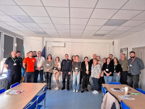 Zdjęcie grupowe wszystkich uczestników.