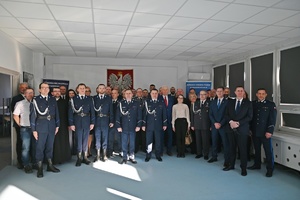 Zdjęcie grupowe z zaproszonymi gośćmi.