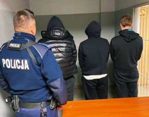 Zatrzymani mężczyźni z narkotykami.