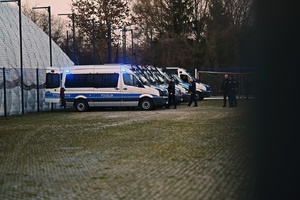 Radiowozy oddziałów prewencji.