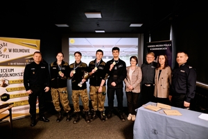 Uczniowie którzy zajęli I miejsce.