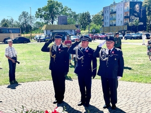 Policjanci podczas uroczystości.