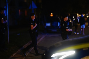 Policjanci biorący udział w zabezpieczeniu.