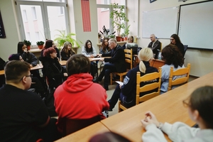 Młodzież podczas zajęć.